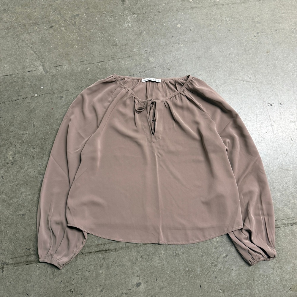 Abercrombie & Fitch Mauve Taupe Keyhole Tie Peasant Blouse XS Raglan Sleeve Top